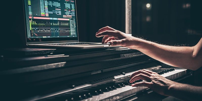 Top-7-reasons-to-outsource-Video-Editing-Services.jpg